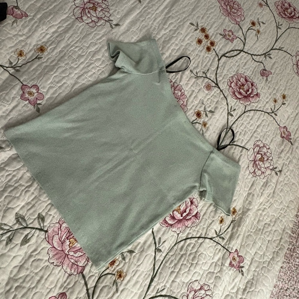 Forever 21 Asymmetrical Green Cut Out Blouse